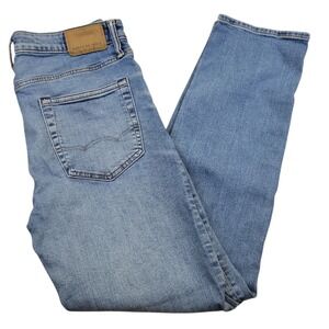 American Eagle Outfitters Airflex Mens Jeans 30x32 Straight Fit Light Wash Denim